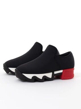 iRi WES 1 BLACK RED LOW TOP SNEAKER - size 39.5 (M6.5, W9) NWOT